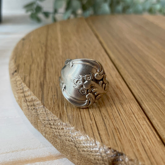 Size 7 Silver Plated Ring